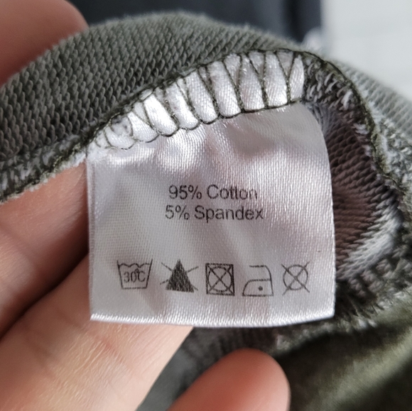 DAISY MAE | ⅓ zip polkadot color block high neck kangaroo pocket pullover hoodie - Picture 4 of 5